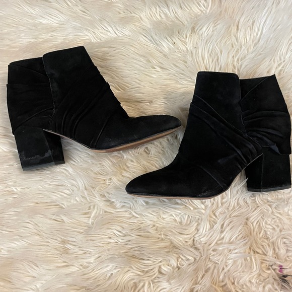 Franco Sarto Odelia Black Draped Suede Ankle Boots Booties Women's Size 10 - Picture 8 of 8